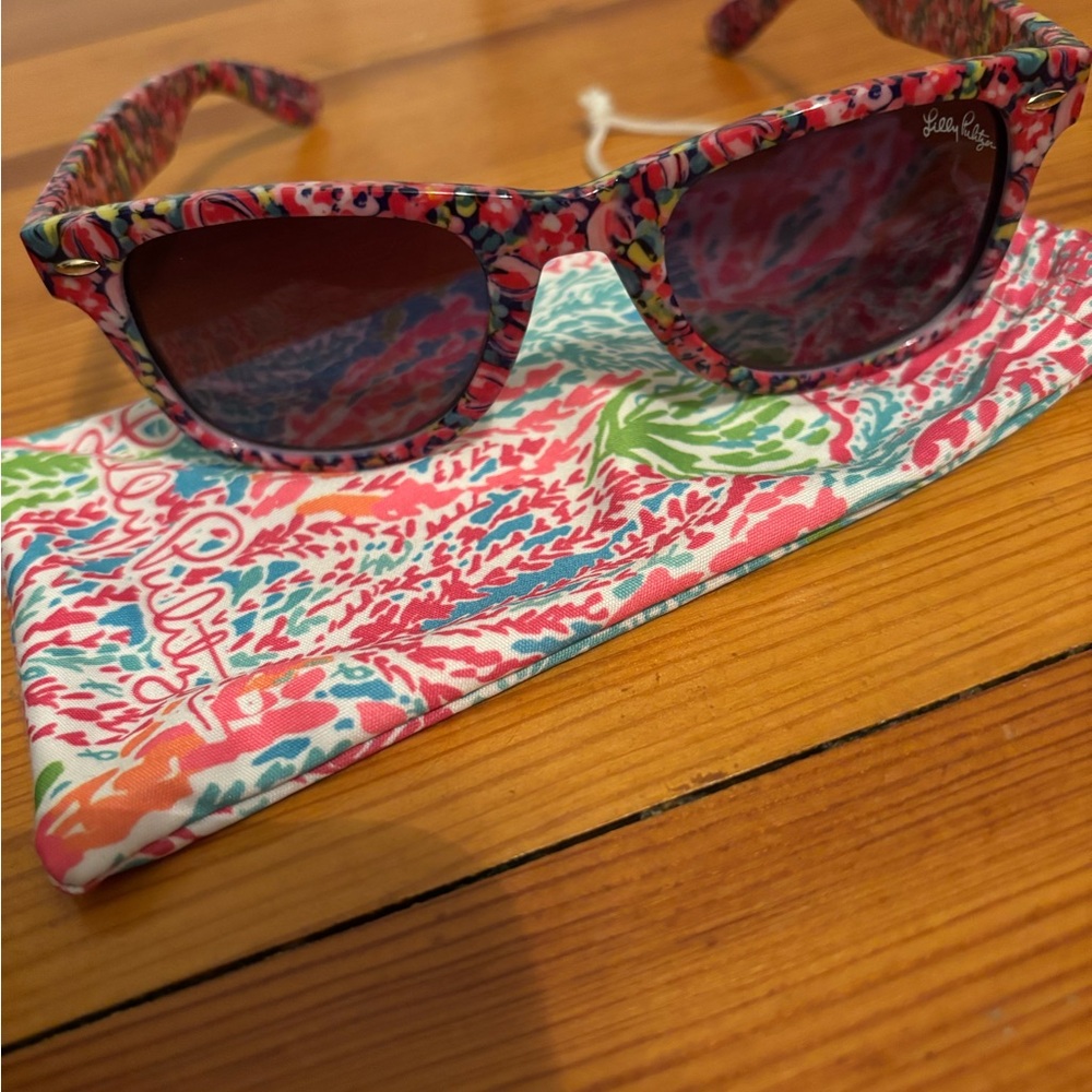 Lilly Pulitzer Vibrant Patterned Sunglasses NWOT